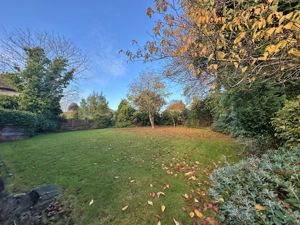 Photo 32- click for photo gallery